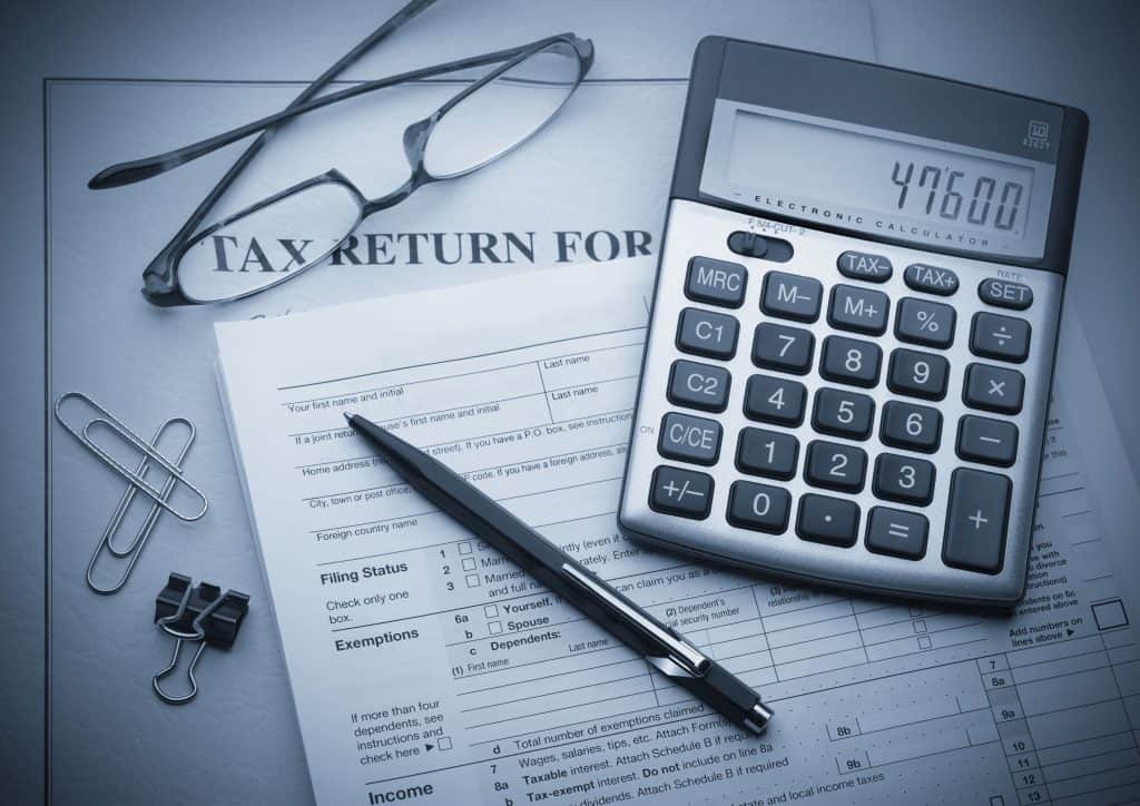 tax-documents-and-calculator